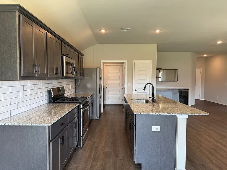 16240 S 88th East Ave — Photo 7
