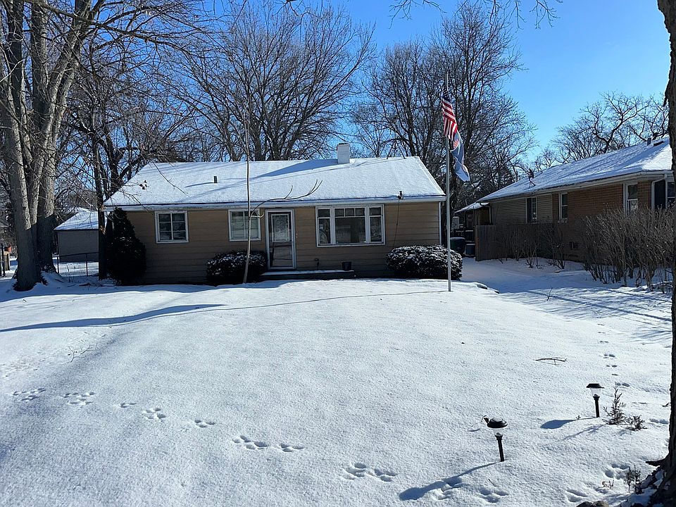 1st image of 1043 S Fairfield Ave