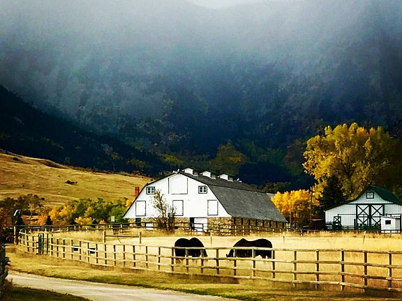 Entrance to the ranch in fall