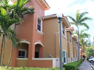 4958 White Mangrove Way E, Fort Lauderdale, FL 33312