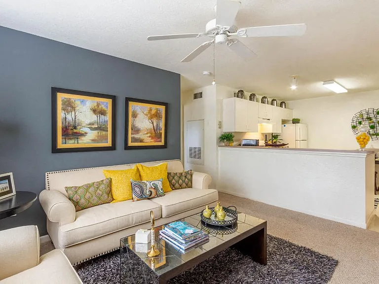 Windsong Apartments — Photo 19