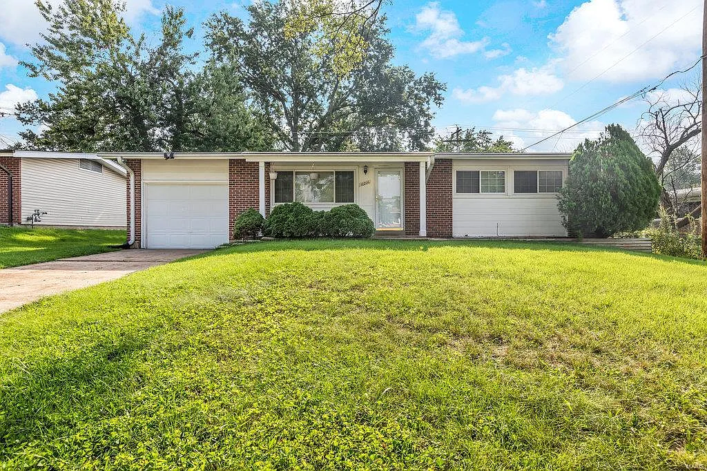 10206 Quaker Dr photo 1