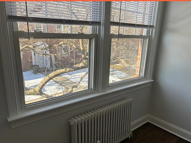 Maple Gardens Apartments — Photo 7