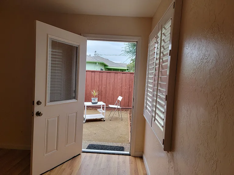 3191 Humbolt Ave — Photo 5