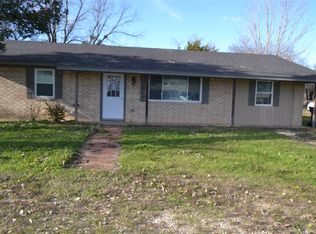 104 Castle Cir, Blooming Grove, TX 76626