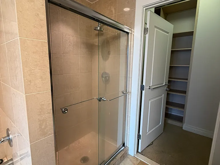 301 Massachusetts Ave NW #402 — Photo 41