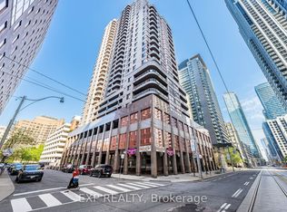 736 Bay St #1811, Toronto, ON M5G2M4