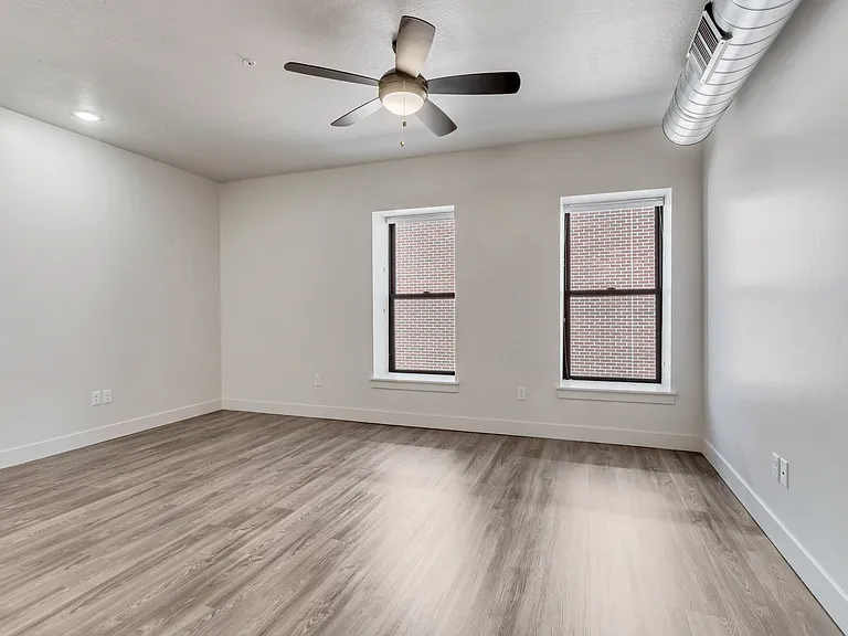 606 W North Temple St #203 — Photo 8