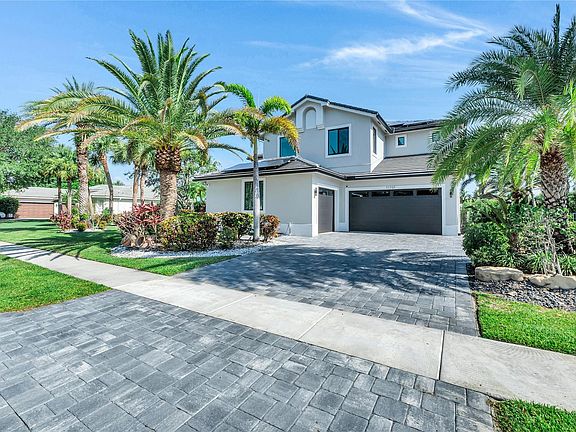 3rd image of 11737 Windsor Bay Place