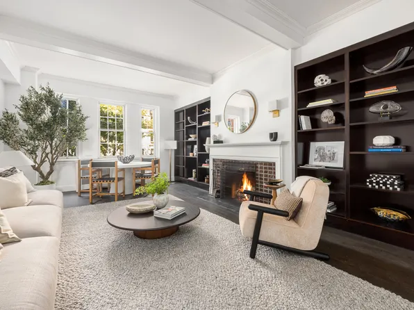 39 Fifth Avenue image 1 of 11