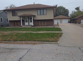 2111 S 11th St #B, Council Bluffs, IA 51501