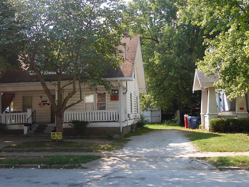 2nd image of 716 W State St