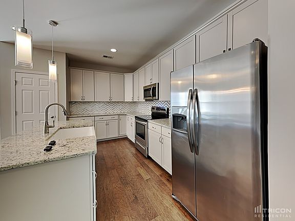 5th image of 1111 Westgate Dr