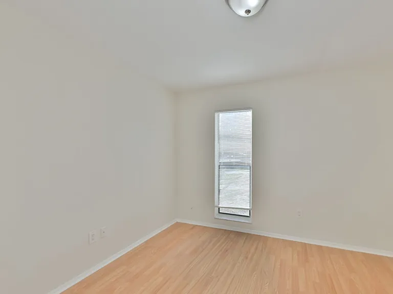 15616 Avalon Ave #1 — Photo 19