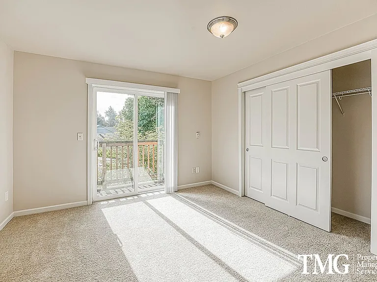 15075 SE Powell Blvd — Photo 8