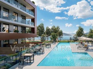 3352 Richter St #TOWNHOUSE 3, Kelowna, BC V1W3R4