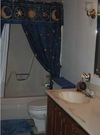 5th image of 7379 Victoria Dr