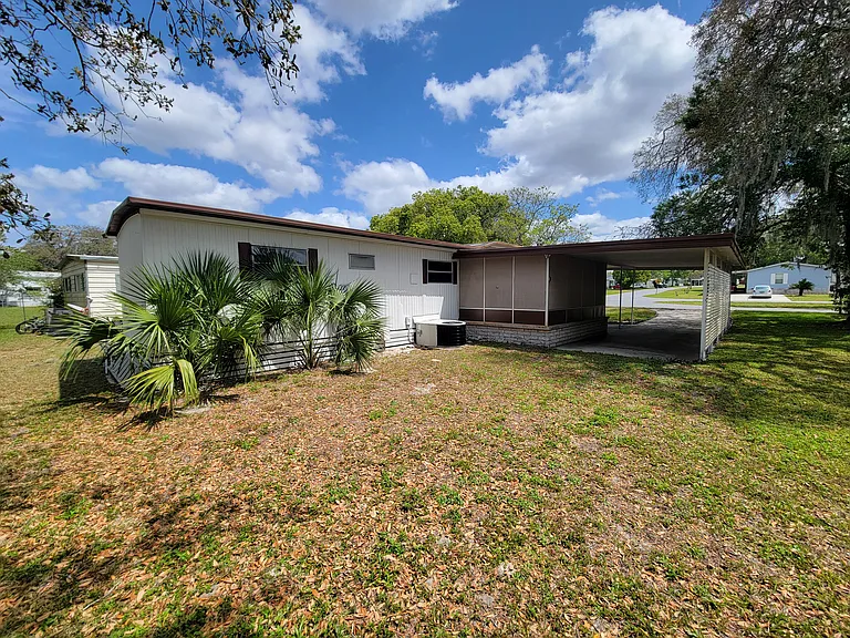 7513 Highpoint Blvd — Photo 4