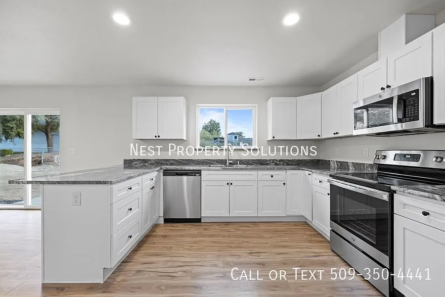 215 S 1st St #6