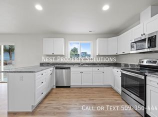 215 S 1st St #6, Warden, WA 98857