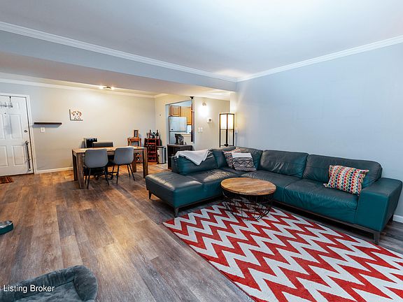 3rd image of 410 Mockingbird Valley Rd APT 11