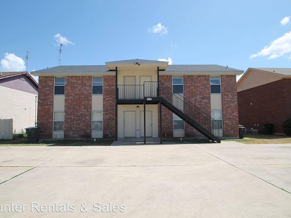 2nd image of 1510 Benttree Dr APT B
