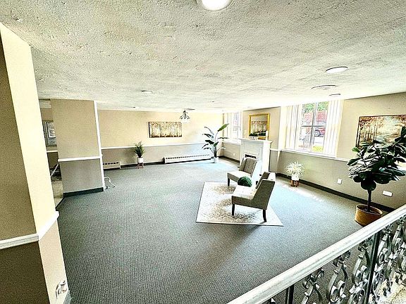 4th image of 175-45 88th Ave Unit 4M