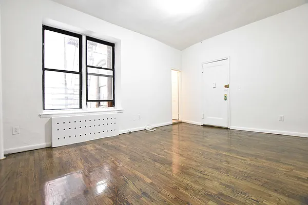 Rented by Bold New York | media 10