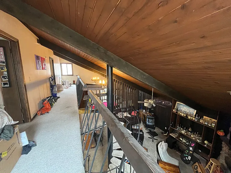 608 Louise Ln — Photo 5