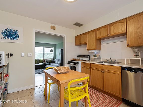 5th image of 926 Harlem Ave #926