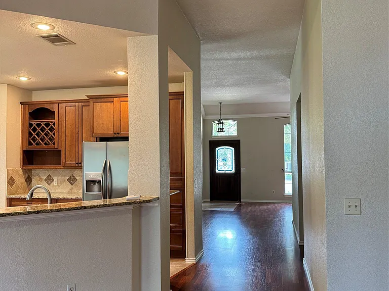 8001 Tallyho Trl — Photo 27