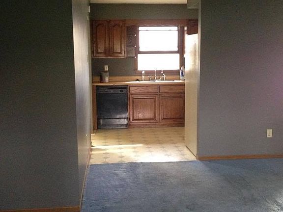 looking to kitchen, living