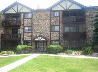 5965 Lakeside Pl APT 202, Tinley Park, IL 60477