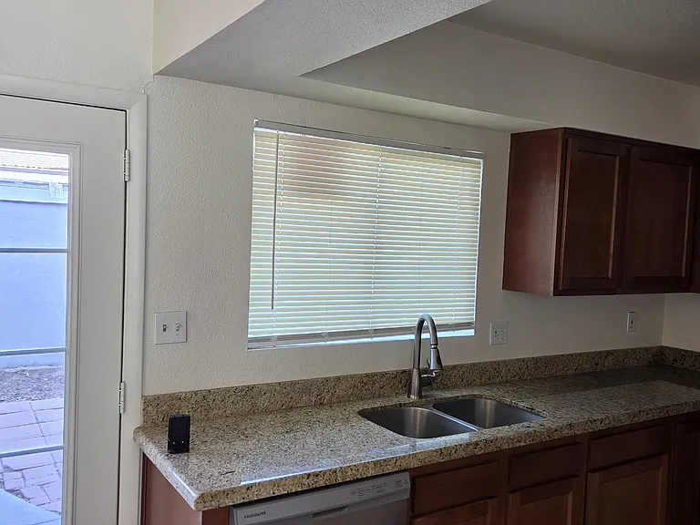 6412 S McAllister Ave — Photo 12
