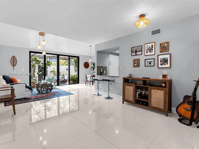 13340 SW 88th Ter #D — Photo 5