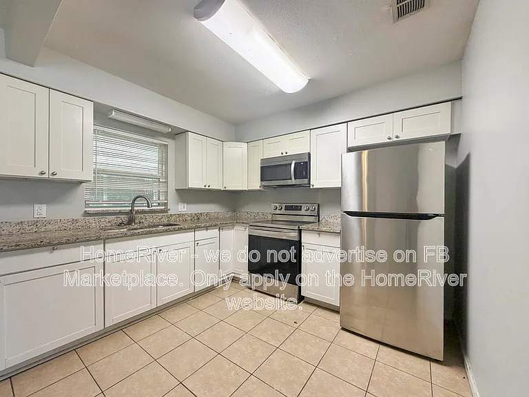 121 Longfellow Rd — Photo 9