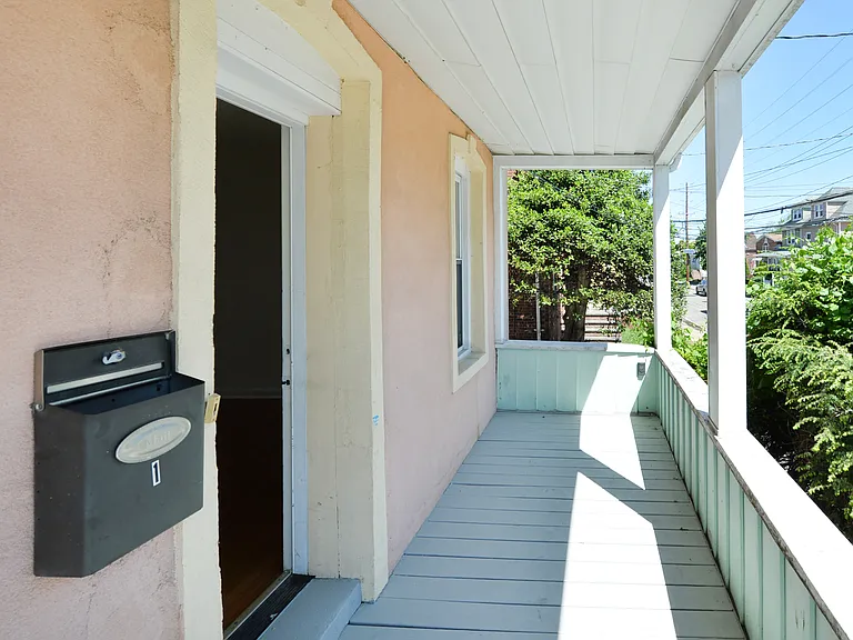 467 Washington Ave #1 — Photo 2