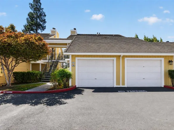 1311 W Century Blvd APT 27, Lodi, CA 95242