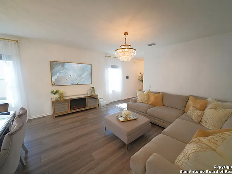 5527 Rue Girard — Photo 12