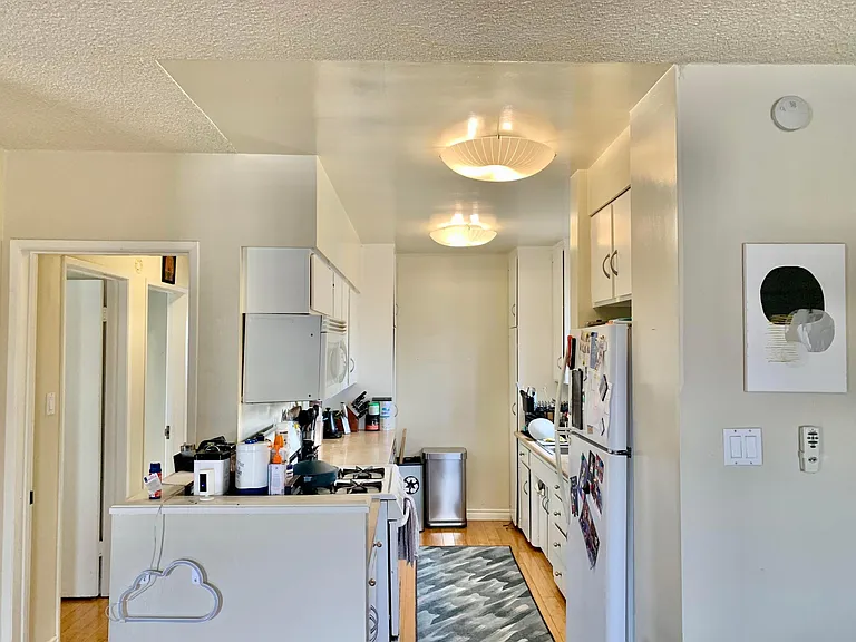 2423 Ralston Ln — Photo 8