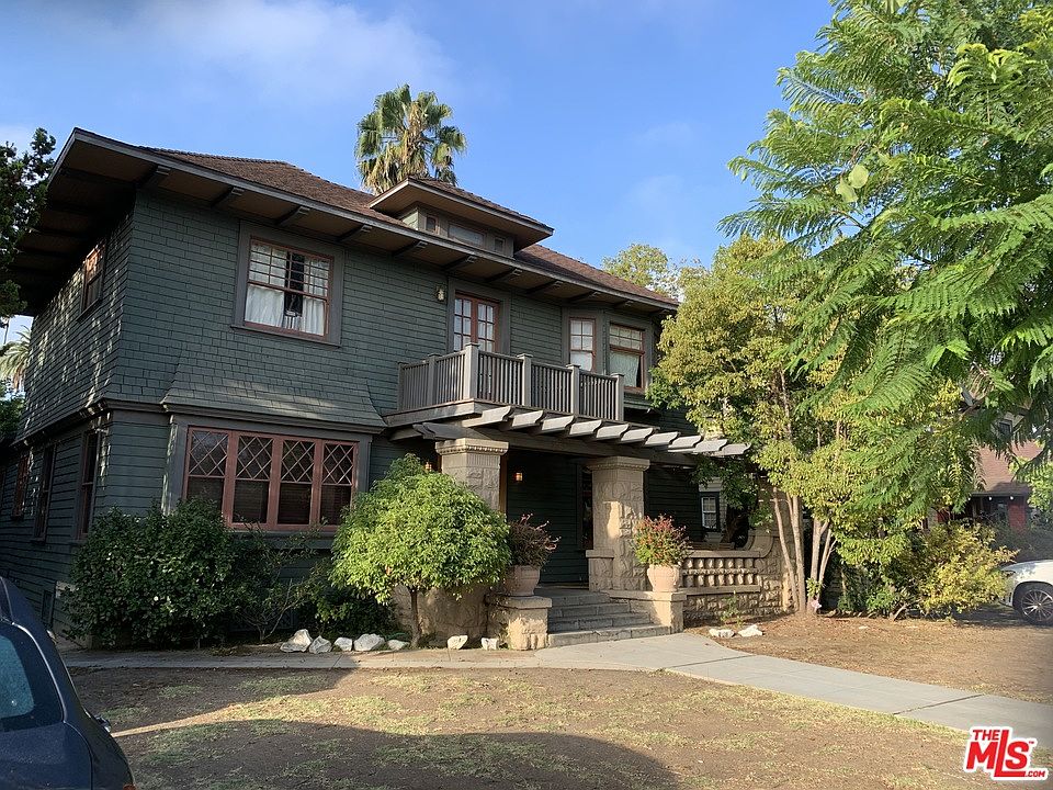 1st image of 2352 W 23rd St