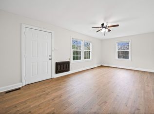 926 W Happy Hollow Dr, Clarksville, TN 37040
