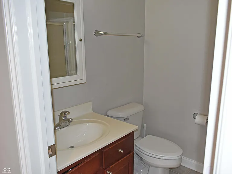 12968 Grenville St — Photo 6