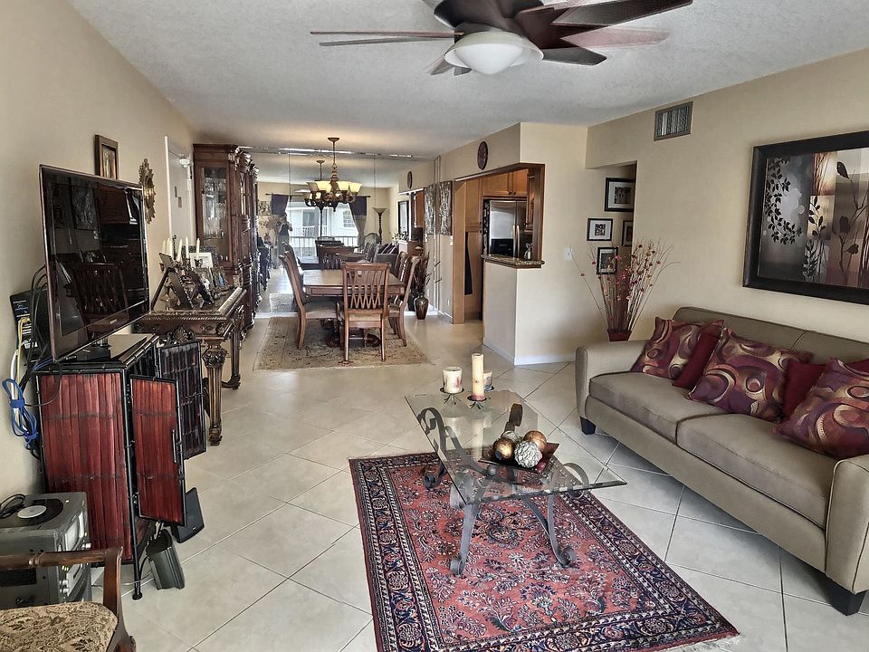 1st image of 6215 Bay Club Dr APT 2
