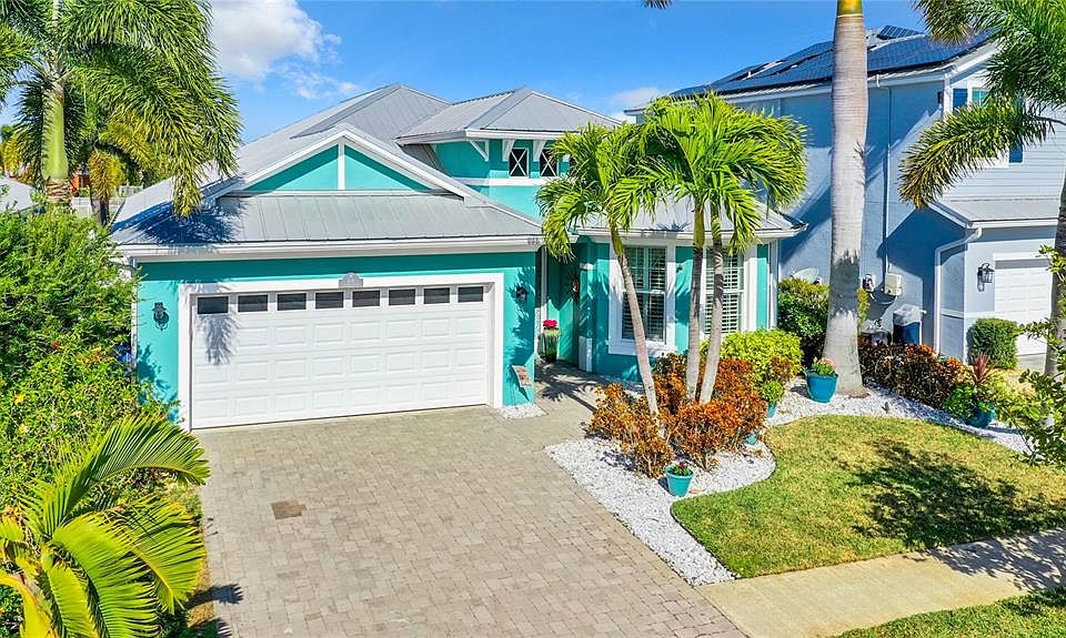 1st image of 414 Bahama Grande Blvd