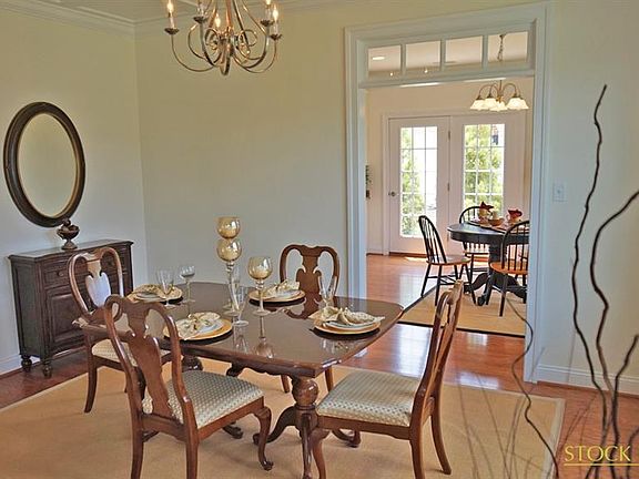 4th image of 9379 Charter Lake Dr