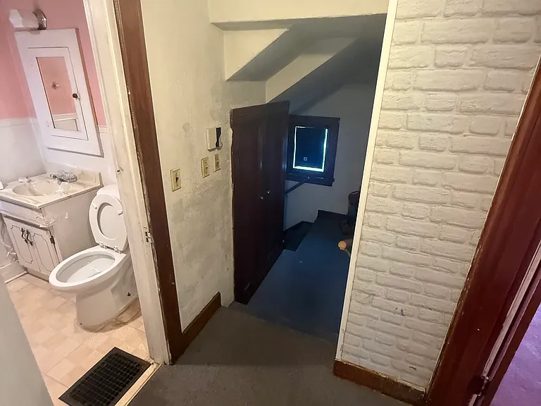 34 Jarvis Pl — Photo 8
