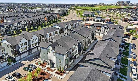 2nd image of 380 Seton Vlg SE #283