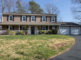 5150 Cherokee Hills Dr, Salem, VA 24153