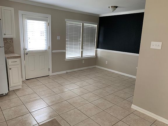 4th image of 2104 72nd St